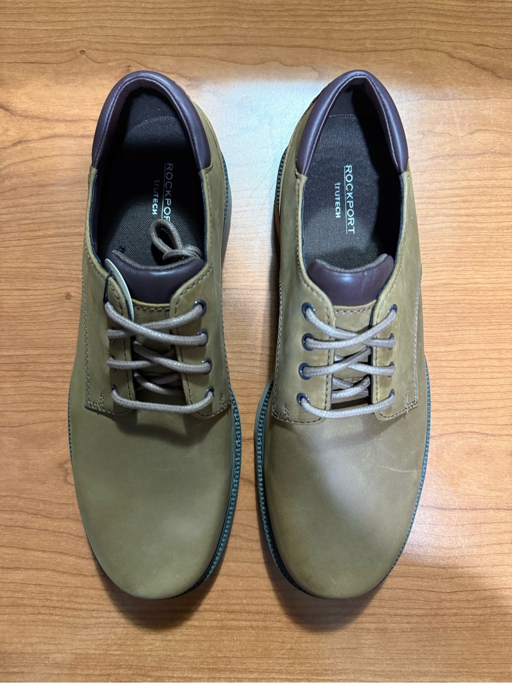 Rockport Men’s Olive Green Leather Lace-Up Oxfords with Brown Accents